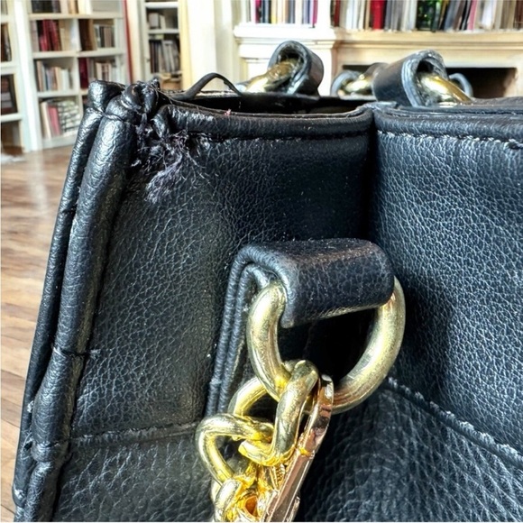 JUICY COUTURE Edgy Black Handbag Shoulder Bag Crossbody with Gold Chain Details - Picture 12 of 16